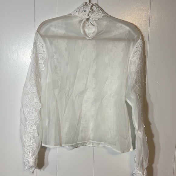 Shein white lace organza mock neck blouse - Picture 5 of 5
